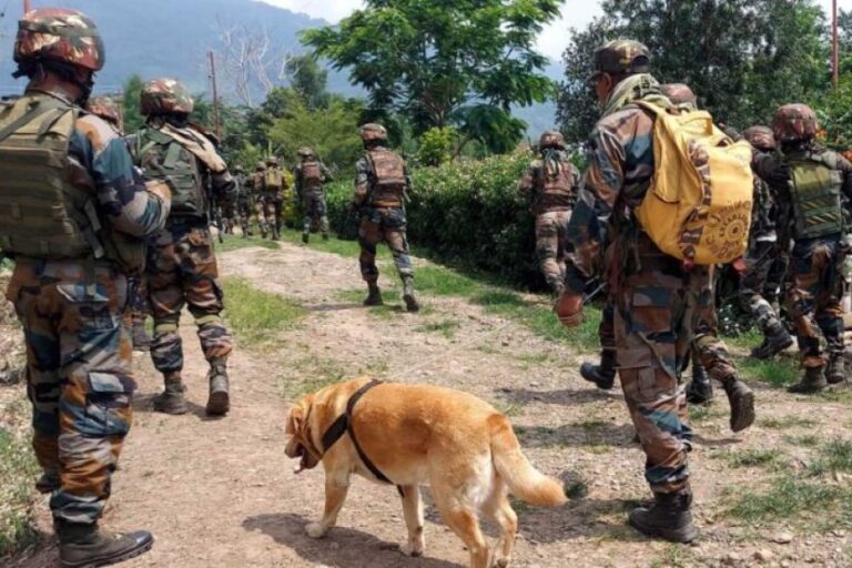 जम्मू-कश्मीर-में-आतंकी-हमले-की-आशंका!-अनंतनाग-के-लाल-चौक-पर-फायरिंग,-हेड-कॉन्स्टेबल-शहीद