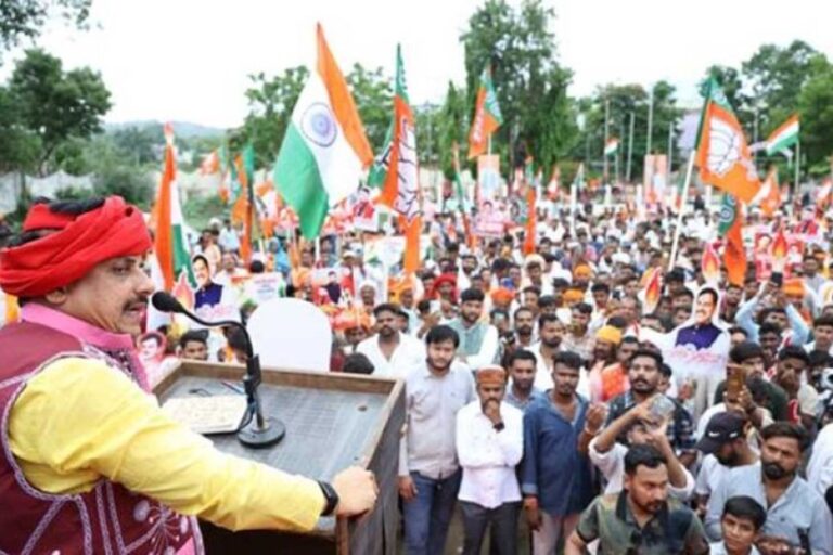 मुख्यमंत्री-डॉ.-यादव-ने-अमर-शहीद-चंद्रशेखर-आजाद-को-जन्मजयंती-पर-किया-नमन