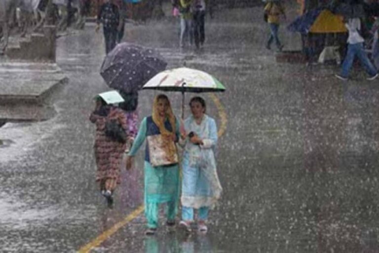 imd-अलर्ट:-27-जुलाई-को-10-राज्यों-में-भारी-बारिश,-आंधी-और-वज्रपात-की-चेतावनी