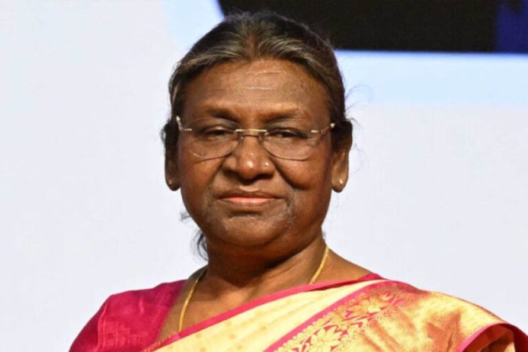 राष्ट्रपति-भवन-तक-पहुँची-बस्तर-की-गौरवगाथा,-राष्ट्रपति-मुर्मु-करेंगी-बस्तर-पंडुम-2026-के-विजेताओं-का-सम्मान
