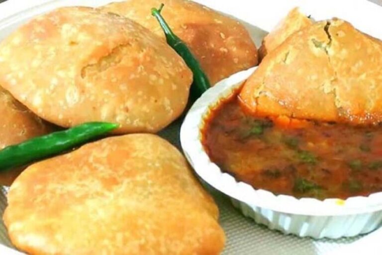 बिना-दाल-भिगोए-बनाएं-हलवाई-जैसी-खस्ता-फरसान-कचौड़ी,-जानें-आसान-रेसिपी