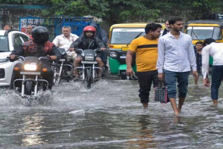 mp-weather-today:-मध्य-प्रदेश-के-8-जिलों-में-भारी-बारिश-का-अलर्ट,-भोपाल-में-सुबह-बूंदाबांदी;-अब-भी-17%-कम-बरसा-मानसून