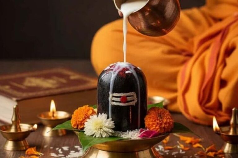 सावन-2026-की-तारीखें-घोषित,-जानें-कब-शुरू-होंगे-सोमवार-व्रत-और-कांवड़-यात्रा