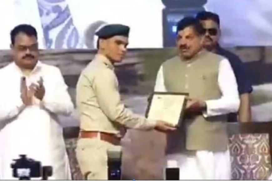मुख्यमंत्री-डॉ.-यादव-ने-अंतर्राष्ट्रीय-बाघ-दिवस-पर-एसटीएफ-जबलपुर-के-वनरक्षक-तौहेल-को-किया-सम्मानित
