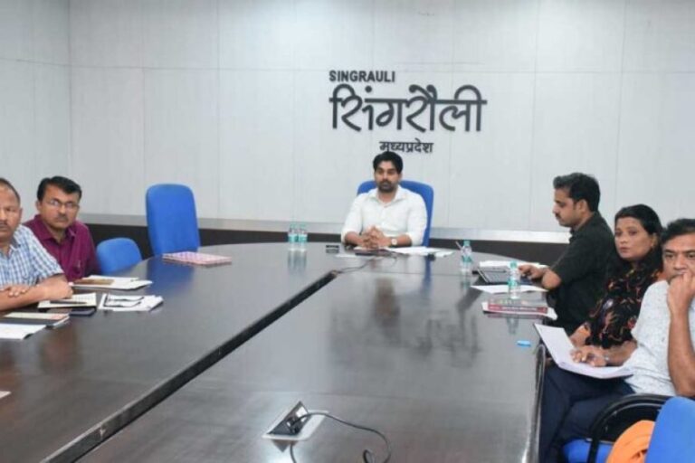 मुख्य-सचिव-ने-अधिकारियों-को-दिए-मुख्यमंत्री-जन-विश्वास-अभियान-के-संबंध-में-निर्देश