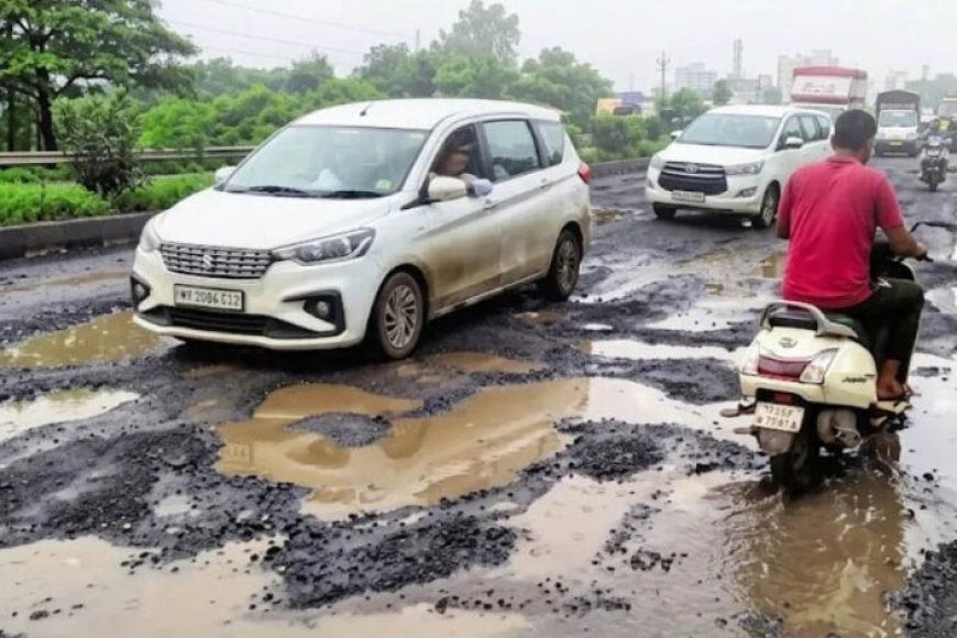 सड़कें-बनीं-मौत-का-जाल,-गड्ढों-में-उतरकर-फूटा-जनता-का-गुस्सा:-कांग्रेस-भाजपा-एक-मंच-पर,-नगर-पंचायत-की-कार्यशैली-पर-गंभीर-सवाल