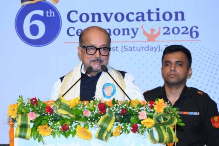 युवा-ज्ञान,-नवाचार-और-नैतिक-मूल्यों-से-करें-राष्ट्र-निर्माण:-राज्यपाल-रमेन-डेका-का-आह्वान