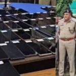 cg-पुलिस-ने-लौटाए-60-लाख-रुपये-के-200-खोए-मोबाइल,-चेहरों-पर-लौटी-मुस्कान