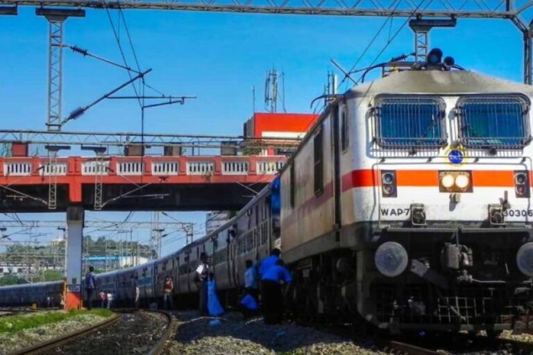 खंडवा-को-बड़ी-रेल-सौगात,-पुणे-जबलपुर-साप्ताहिक-ट्रेन-के-ठहराव-को-मिली-मंजूरी